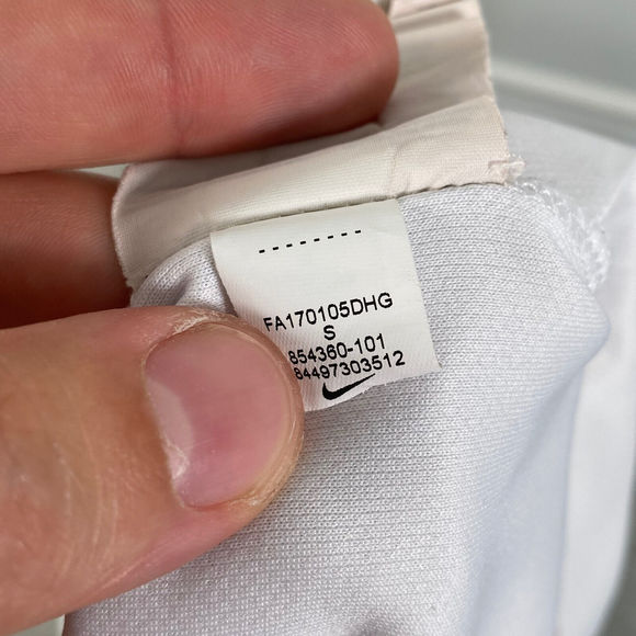 Nike Red Bull Salzburg 2016/2017 Home Football Shirt Jersey Austria Mens Small - Picture 14 of 16